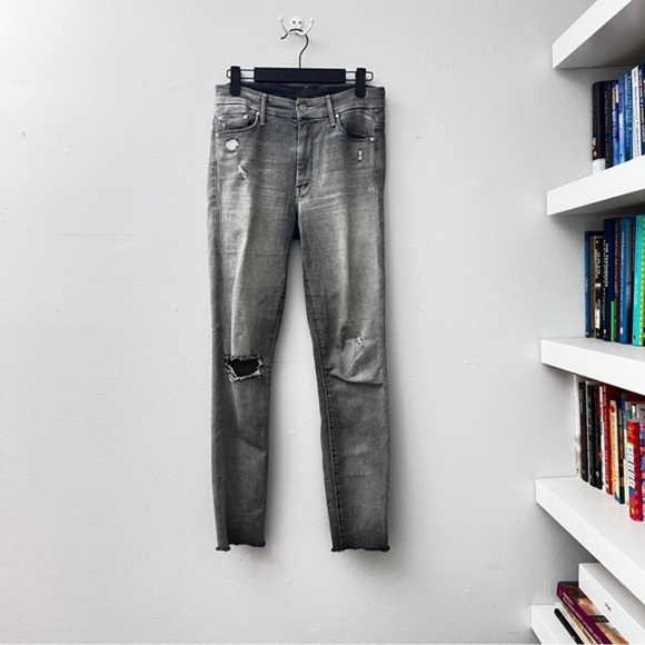 Mother HW Looker Ankle Nick Fray Best Kept in the Shadows  Jeans Size 26 - Picture 1 of 12